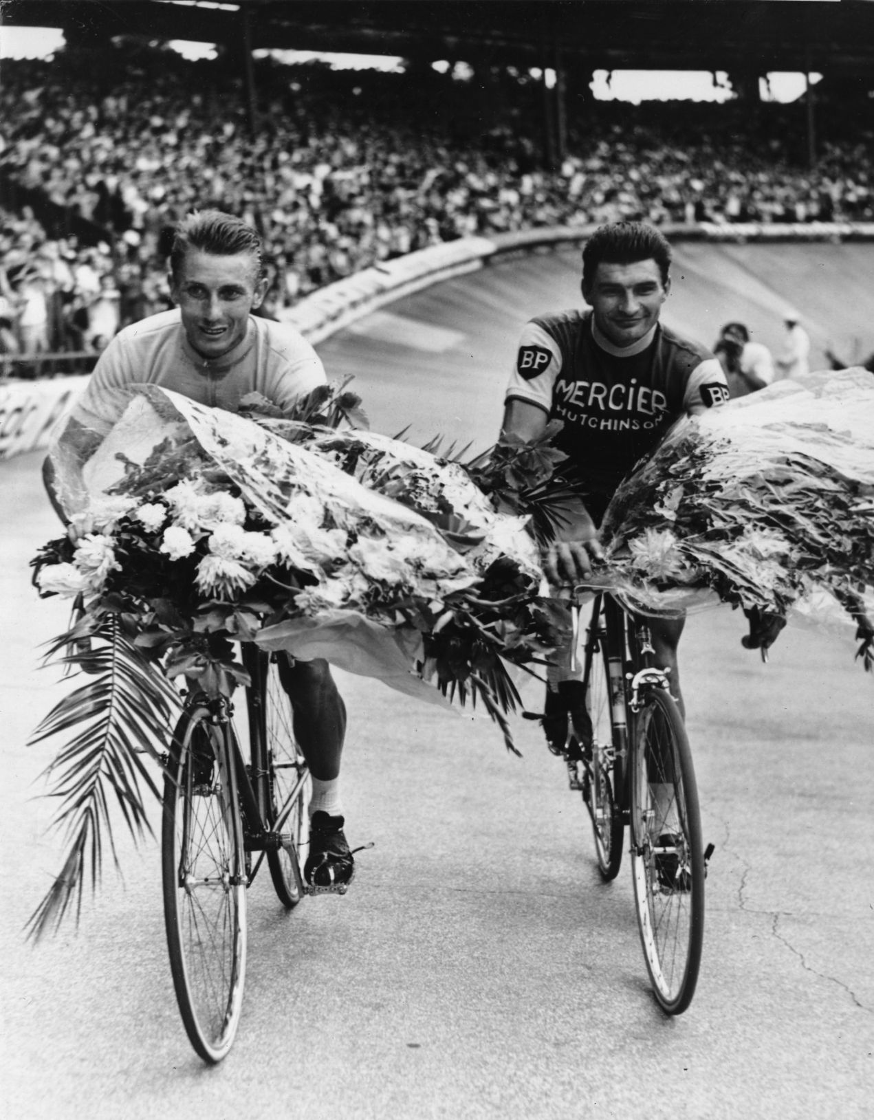 1964: Jacques Anquetil wins his fifth Tour de France